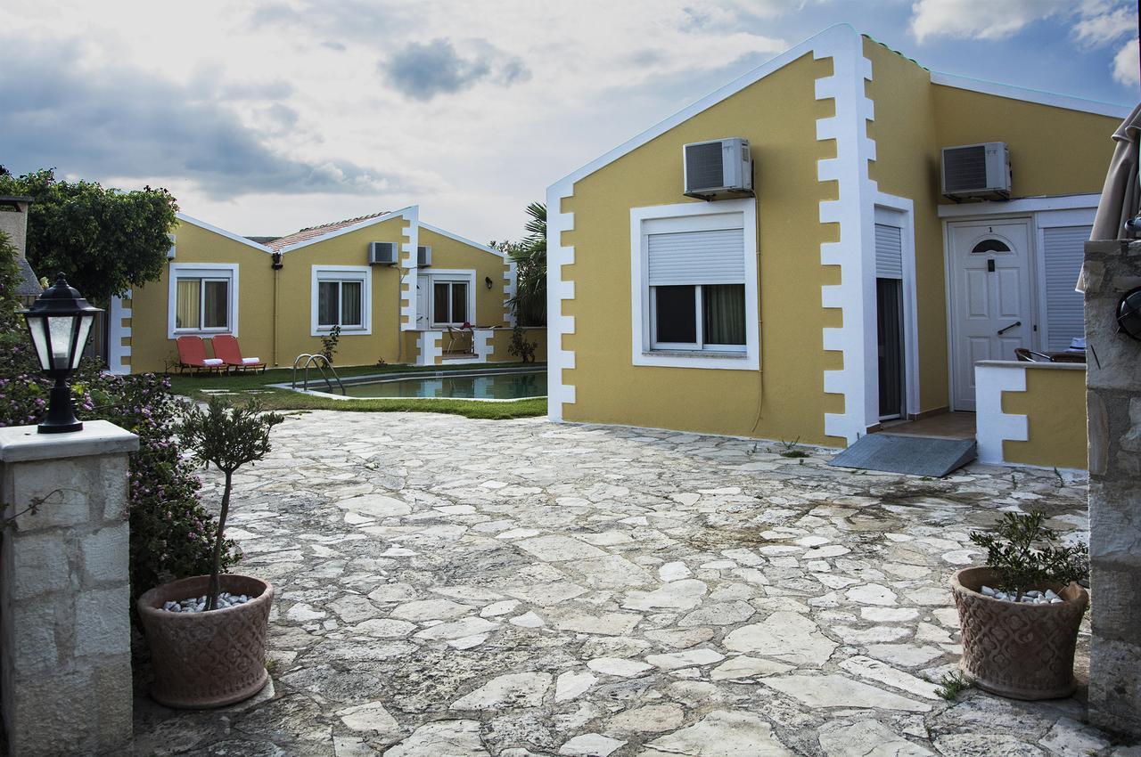 Exopoli Plakalona Apartments מראה חיצוני תמונה